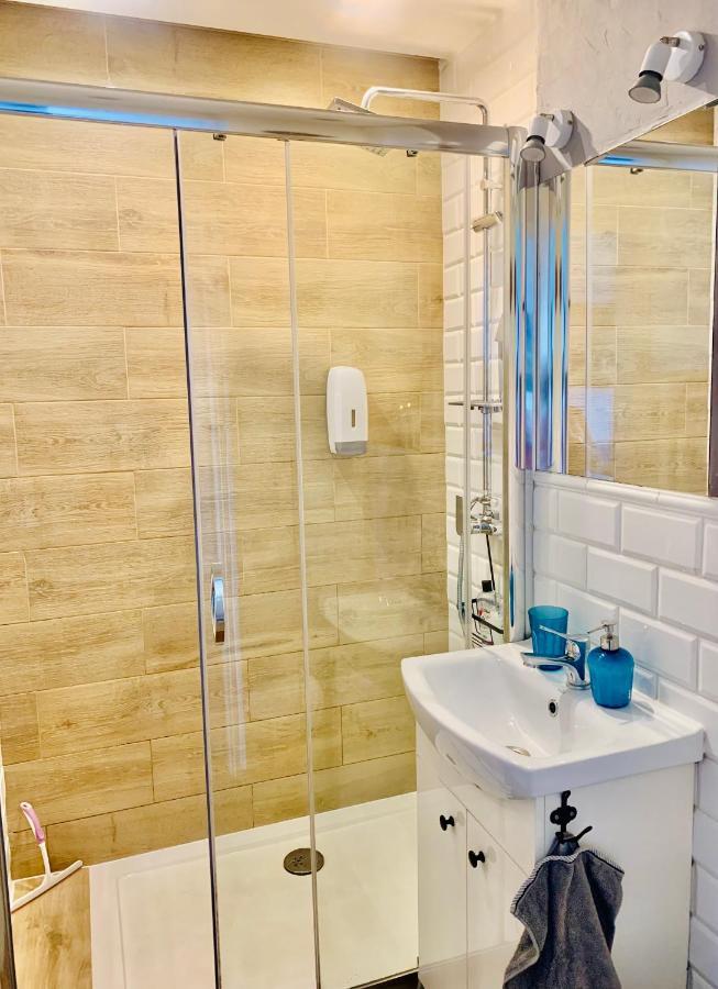 Bright 14Th Floor Central Home With Balcony & Views Warsaw Luaran gambar