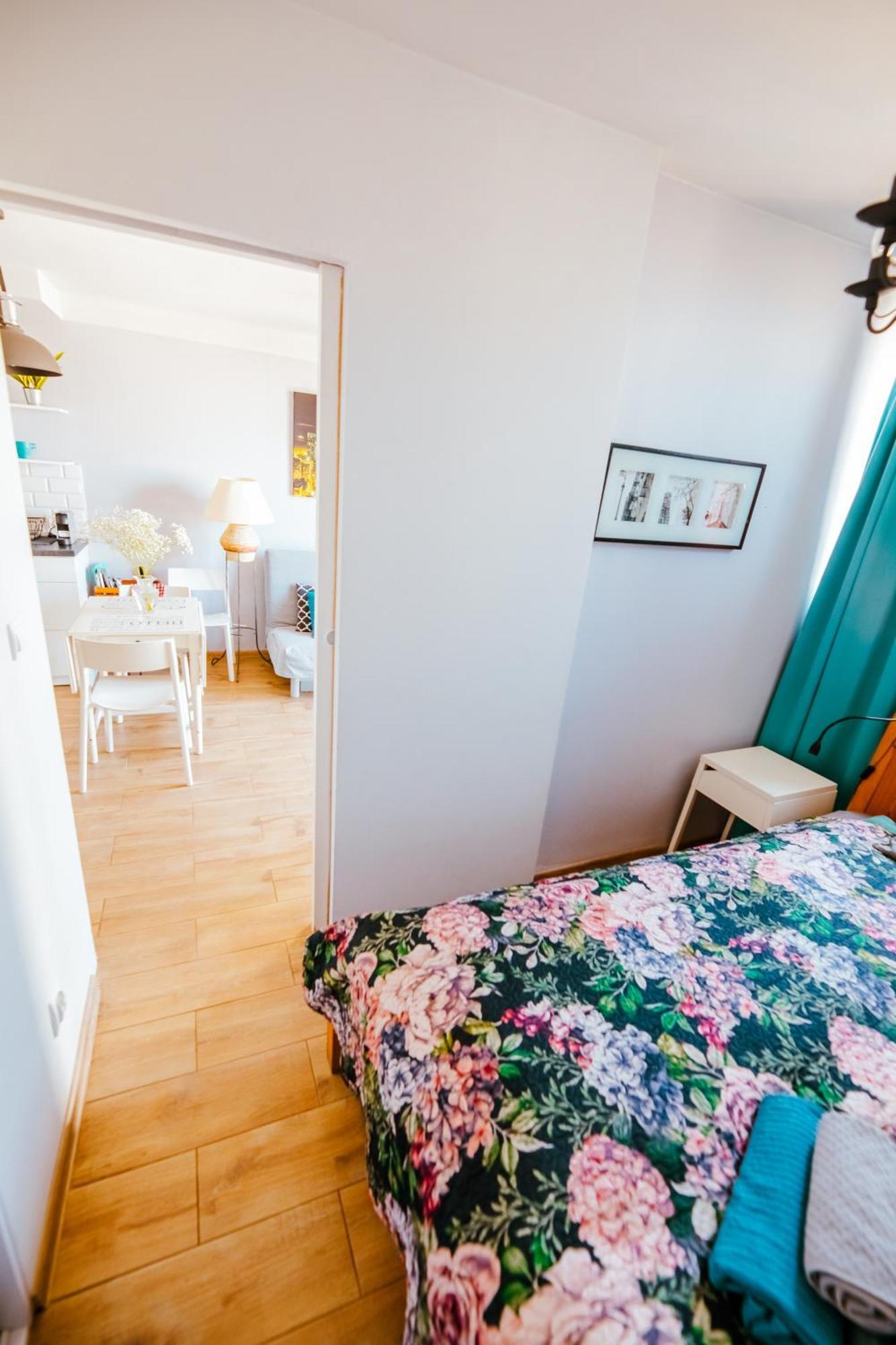 Bright 14Th Floor Central Home With Balcony & Views Warsaw Luaran gambar